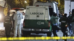 Hombre fue baleado en la vía pública en Estación Central: falleció en el lugar