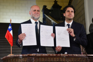 Data Influye: 78% valora que acuerdo constituyente tenga un plebiscito ratificatorio