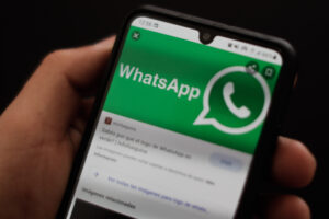 Encuesta Latam Intersect: 100% de los periodistas chilenos usa WhatsApp como sistema de comunicación para obtener información