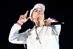 Pailita viajó a Viña del Mar para ayudar a damnificados por incendios