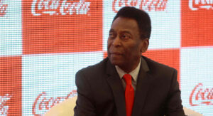La conmovedora imagen de Pelé junto a su hija en el hospital