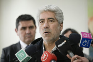 Padre de Antonia Barra negó mensajes de juez que llevaron a anular juicio contra Martín Pradenas