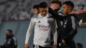 Jugador de Colo Colo sufrió violento portonazo en Macul: fue agredido con un arma