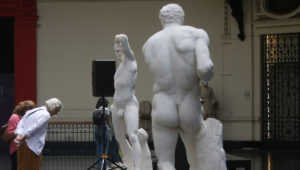 Sopa de tomate, activismo y expolio al arte visual