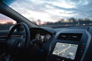 6 métricas que puedes monitorear con un GPS para vehículos