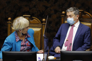 Caso Mateluna: UDI busca derogar la facultad de indultar que tienen los presidentes