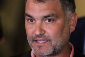 Macaya por indultos: 