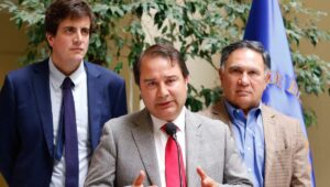 RN confirma petición de evaluación de viabilidad jurídica de acusación constitucional contra Boric