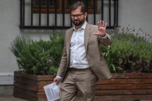Gobierno anunció nuevas ayudas sociales: duplicó Bono Marzo y extendió el IFE Laboral