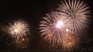 Empresa a cargo de fuegos artificiales en Valparaíso: 