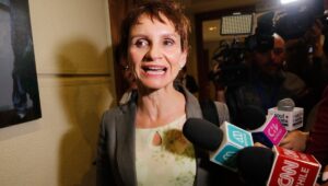 La Moneda presenta indicaciones a proyecto de infraestructura crítica