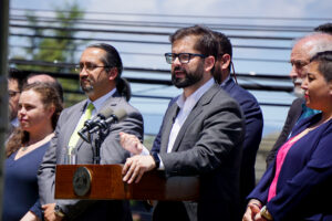 Encuesta Criteria: Boric cierra el año con un 54% de desaprobación