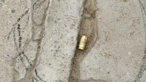 Carabineros frustró encerrona en La Cisterna y fueron atacados a balazos