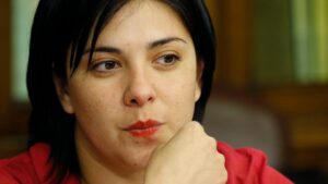 Karol Cariola criticó a Marcel por postura sobre proyecto de autopréstamo: 