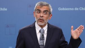 El descargo de Humberto Sichel por conferencia de prensa del ministro Luis Cordero
