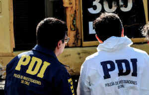 PDI suspende a dos funcionarios que fueron detenidos tras ser acusados de violación