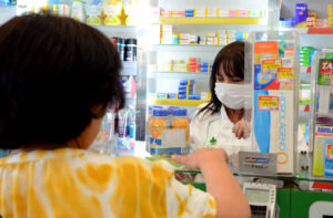 Rebaja de medicamentos para Fonasa: estas son las 4 farmacias adheridas