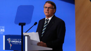 Corte Suprema de Brasil investigará a Jair Bolsonaro por asalto a Brasilia