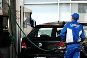 Así son las proyecciones del Gobierno en torno a la baja en el precio de los combustibles