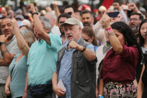 Con visita de Boric: Teillier reaparece en la Fiesta de los Abrazos y pide lista única para el proceso constituyente