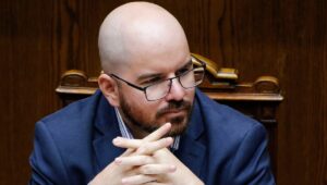 Giorgio Jackson invocará cuestión previa: 