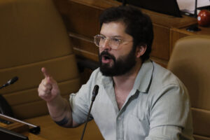Cómo votó el presidente Gabriel Boric las acusaciones constitucionales mientras fue diputado