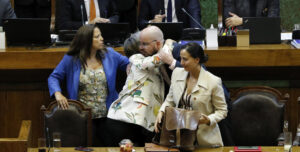 Ministro Jackson se salva por un pelo: sepa quiénes hicieron la diferencia en el rechazo a la acusación constitucional