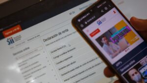 Bancada RN pide a ministro Marcel adelantar devolución de impuestos en Operación Renta 2023 para marzo