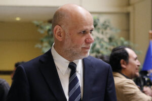 Elizalde contradice al CNTV y asegura que elección del Consejo Constitucional tendrá franja electoral
