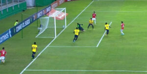 VIDEO - ¿Dónde quedó el VAR? El increíble gol no cobrado a la Roja en el Sudamericano Sub 20