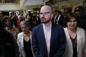 Jackson no se arrepiente de su voto a favor de la AC contra Piñera: 