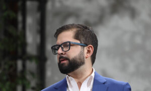 Celac: oposición critica a Boric por sus intervenciones sobre Venezuela