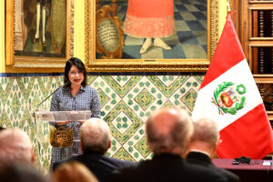 Cancillería de Perú refuta críticas 