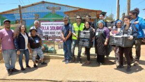 Ministerio de Agricultura entrega ayuda a damnificados por mega incendio de Viña del Mar