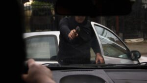 Víctima de encerrona frustrada atropelló y mató a uno de los delincuentes en Puente Alto