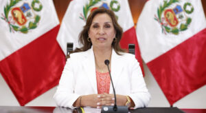 Crisis en Perú: Dina Boluarte enfrentará moción de destitución en medio de protestas