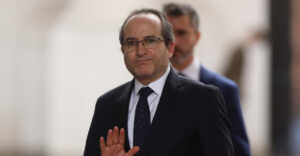 El historial de tropiezos en la relación entre el embajador israelí y el Gobierno de Boric