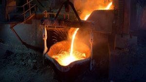 Los tres factores que pueden destrabar la producción de cobre, a ojos de expertos mineros