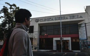 Efecto Contraloría: municipio de Santiago congela trámites de la compra de Clínica Sierra Bella