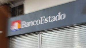 Carabineros logró frustrar robo a banco en Renca: dos personas fueron detenidas