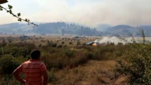 Galvarino: caída de helicóptero que combatía incendios forestales deja dos fallecidos