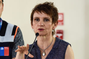 Gobierno evalúa decretar toque de queda en zonas afectadas por los incendios