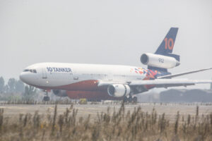 VIDEO - Recibido por el presidente Boric: así fue la llegada del Ten Tanker a Talcahuano