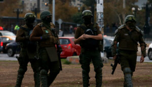Condenan a dos Carabineros por disparar contra manifestantes durante el estallido social