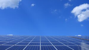 Enel conectó a sus redes un récord de 5,6 GW de capacidad renovable distribuida en 2022