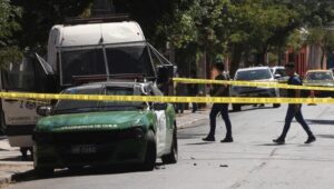VIDEO - Riña entre comerciantes ambulantes terminó con intento de atropello a carabinero en Viña del Mar
