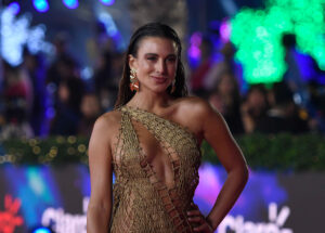 FOTOS - Tita Ureta explicó cómo nació el vestido con el que causó sensación en Viña
