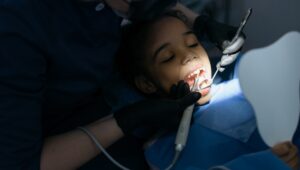 Primera consulta dental ¿Cuándo llevar a los niños al odontólogo?