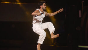 Los pies descalzos de Camilo en Viña 2023 generaron una ola de memes