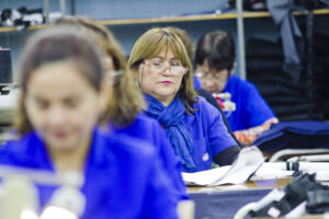 Gobierno da el vamos a programas de créditos para empresas lideradas por mujeres